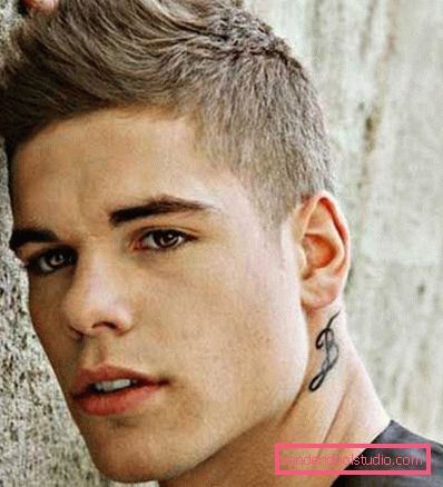 Practical men's haircut tennis