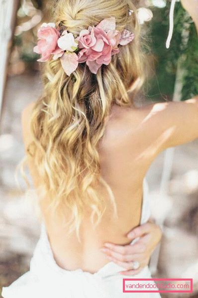 Hairstyles with fresh flowers in the hair (for a wedding, graduation, children)