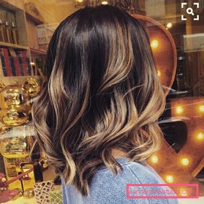 Medium-length dark hair Shatush looks very elegant