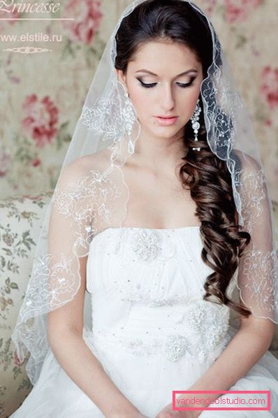 Wedding hairstyles for long hair with a veil