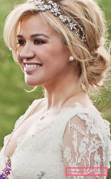 Wedding hairstyles with bangs and diadems