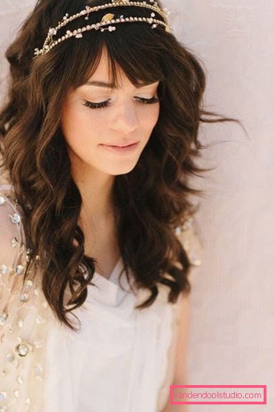 Wedding hairstyles with bangs and diadems