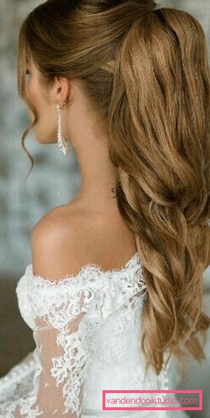 Wedding hairstyle with chignon