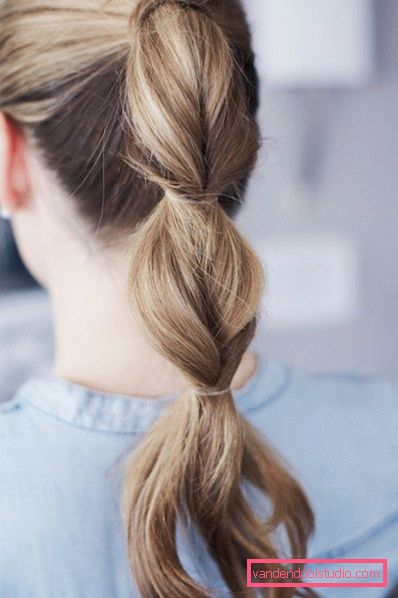 Fast hairstyle for every day for long hair