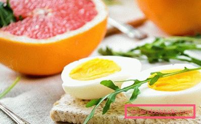 grapefruit and toast grapefruit and toast