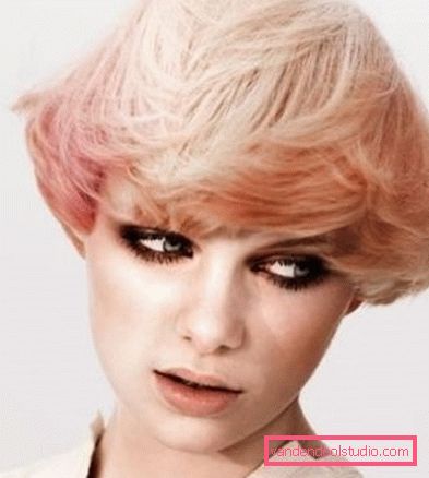 Haircut page Elegant haircut page for short and medium hair