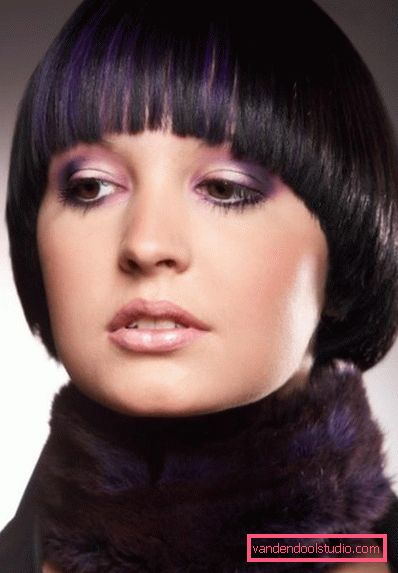 Haircut page Elegant haircut page for short and medium hair