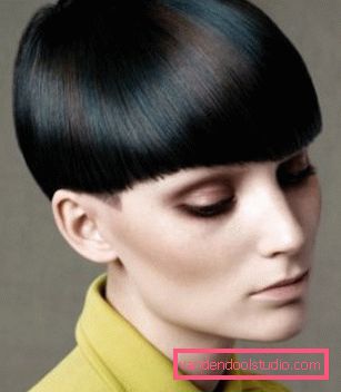 Haircut page Elegant haircut page for short and medium hair