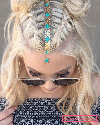 Elegant hairstyles with braids 2019-2020