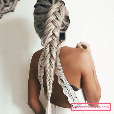 Elegant hairstyles with braids 2019-2020