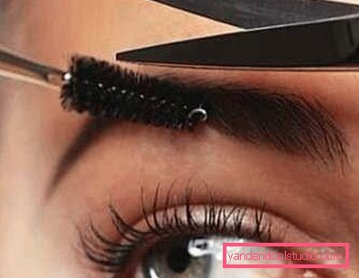 Eyebrow shape for a square face