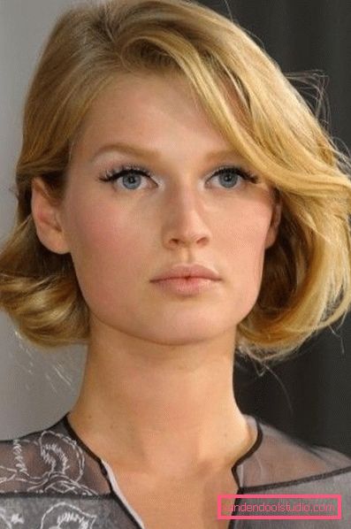 Simple hairstyles for short hair for women Simple hairstyles for short hair for women of different ages