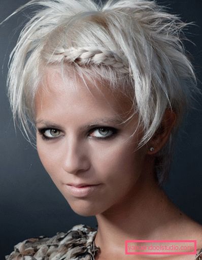 Simple hairstyles for short hair for women Simple hairstyles for short hair for women of different ages