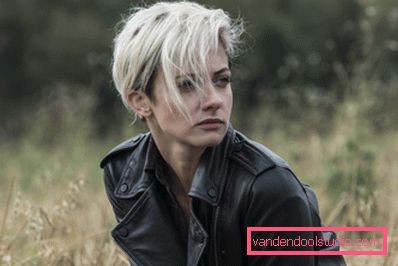 What is the name of short haircut Polina Maximova