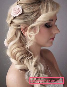 How to choose a hairstyle for a wedding
