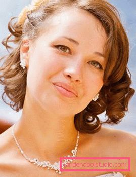 How to choose a hairstyle for a wedding