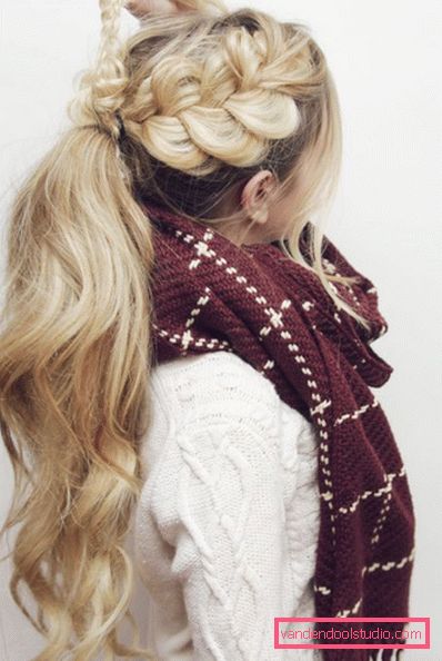 Beautiful hairstyle for long hair in 5 minutes