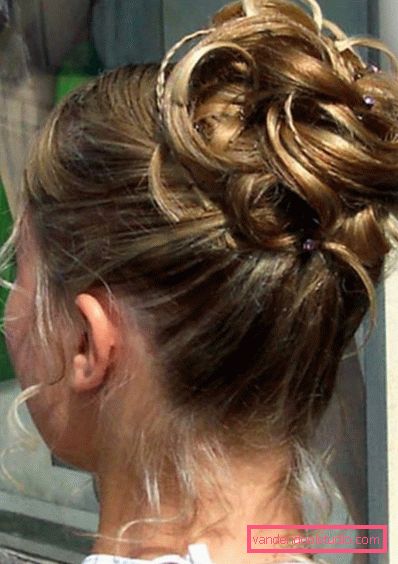 Beautiful and simple hairstyles for the holiday