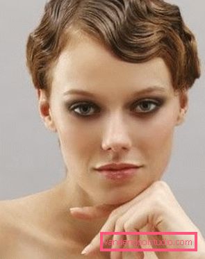 Beautiful and simple hairstyles for the holiday