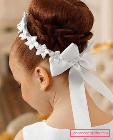 Beautiful and simple hairstyles for the holiday