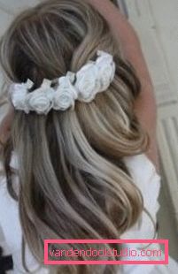 Beautiful and simple hairstyles for the holiday