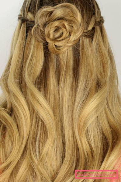 Beautiful hairstyles for long and medium flowing hair