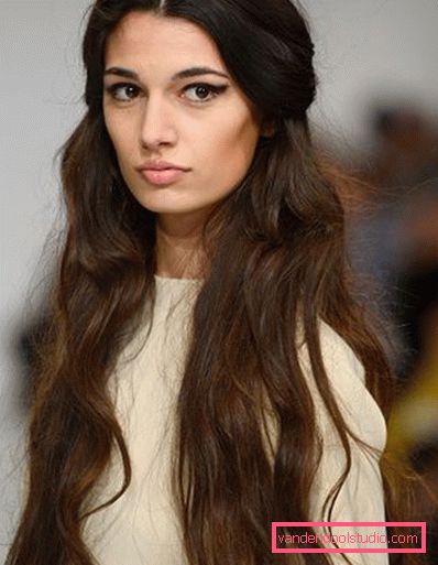 hairstyles with flowing hair Beautiful hairstyles for long and medium flowing hair