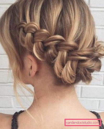 Hairstyles for prom on medium hair Light and beautiful hairstyles for prom for medium hair