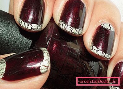 maroon lacquer