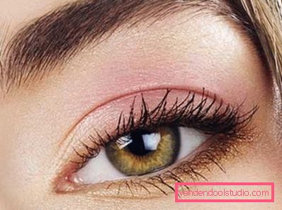 makeup for a green-eyed blonde makeup for a green-eyed blonde