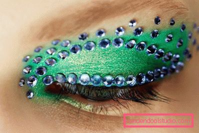 green and blue make up eyes green and blue make up eyes