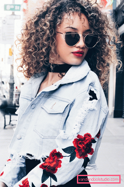 What to wear with a denim jacket