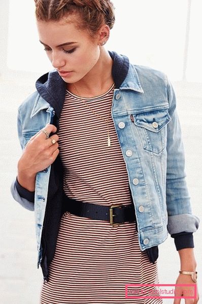 What to wear with a denim jacket