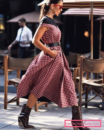 Charming ideas of midi dresses in the season 2019-2020 - fashionable images and trends