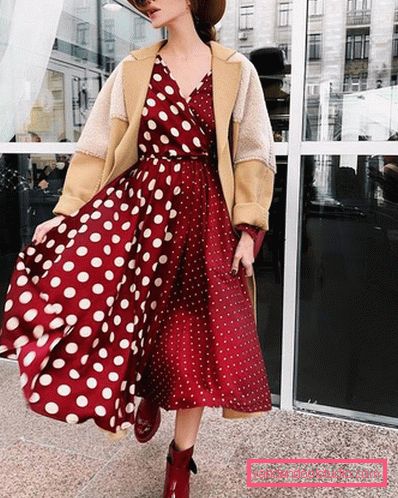 Charming ideas of midi dresses in the season 2019-2020 - fashionable images and trends