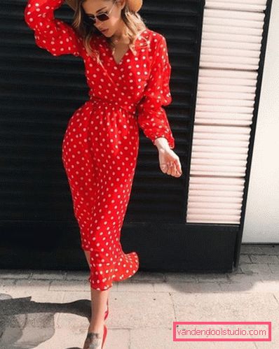 Charming ideas of midi dresses in the season 2019-2020 - fashionable images and trends