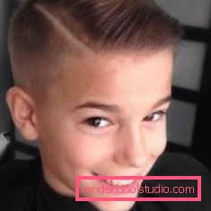 Trendy hairstyles on the side for boys with parting 2019