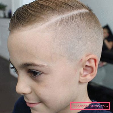 Trendy hairstyles on the side for boys with parting 2019