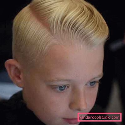 Trendy hairstyles on the side for boys with parting 2019