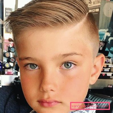 Trendy hairstyles on the side for boys with parting 2019