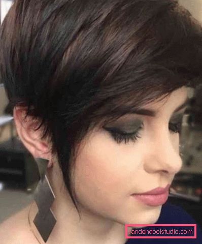 Fashionable haircuts for an oval face 2019