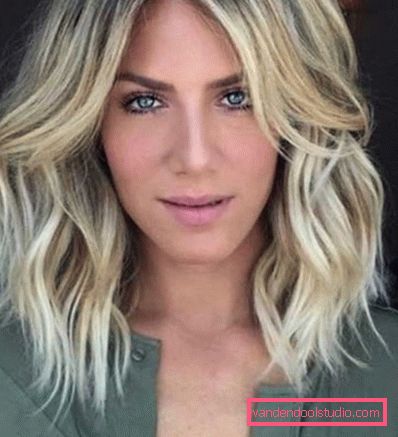 Fashionable haircuts for an oval face 2019