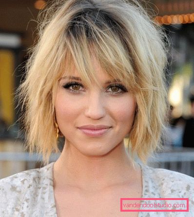 Stylish haircuts for medium hair 2019-2020 year