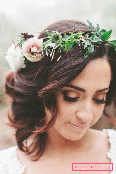 Beautiful wedding hairstyles 2017 short hair Fashion trends in wedding hairstyles 2019