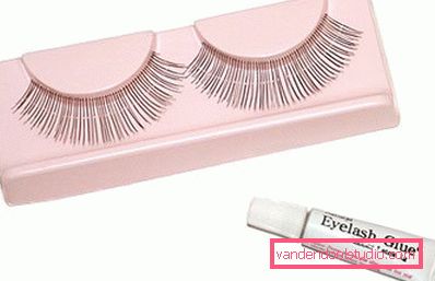 False eyelashes