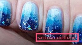 blue New Year's degradation in manicure