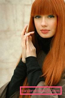 Henna hair coloring