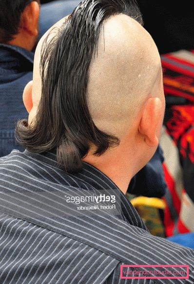 Mohawk hairstyle Mogawk hairstyle - men's and women's creative haircut