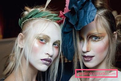 girls from the show Vivienne Westwood girls from the show Vivienne Westwood