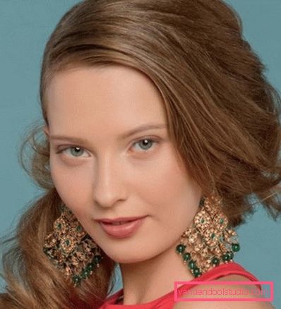 Hairstyles with curls on medium hair Hairstyles for medium hair with curls - styling options for a holiday and prom